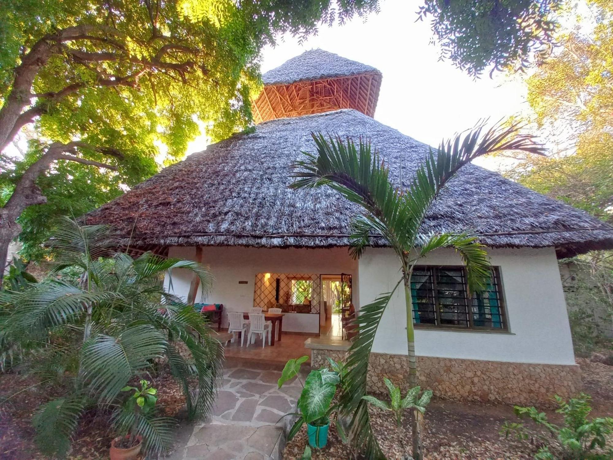 Watamu Beach Cottages Zimmer foto